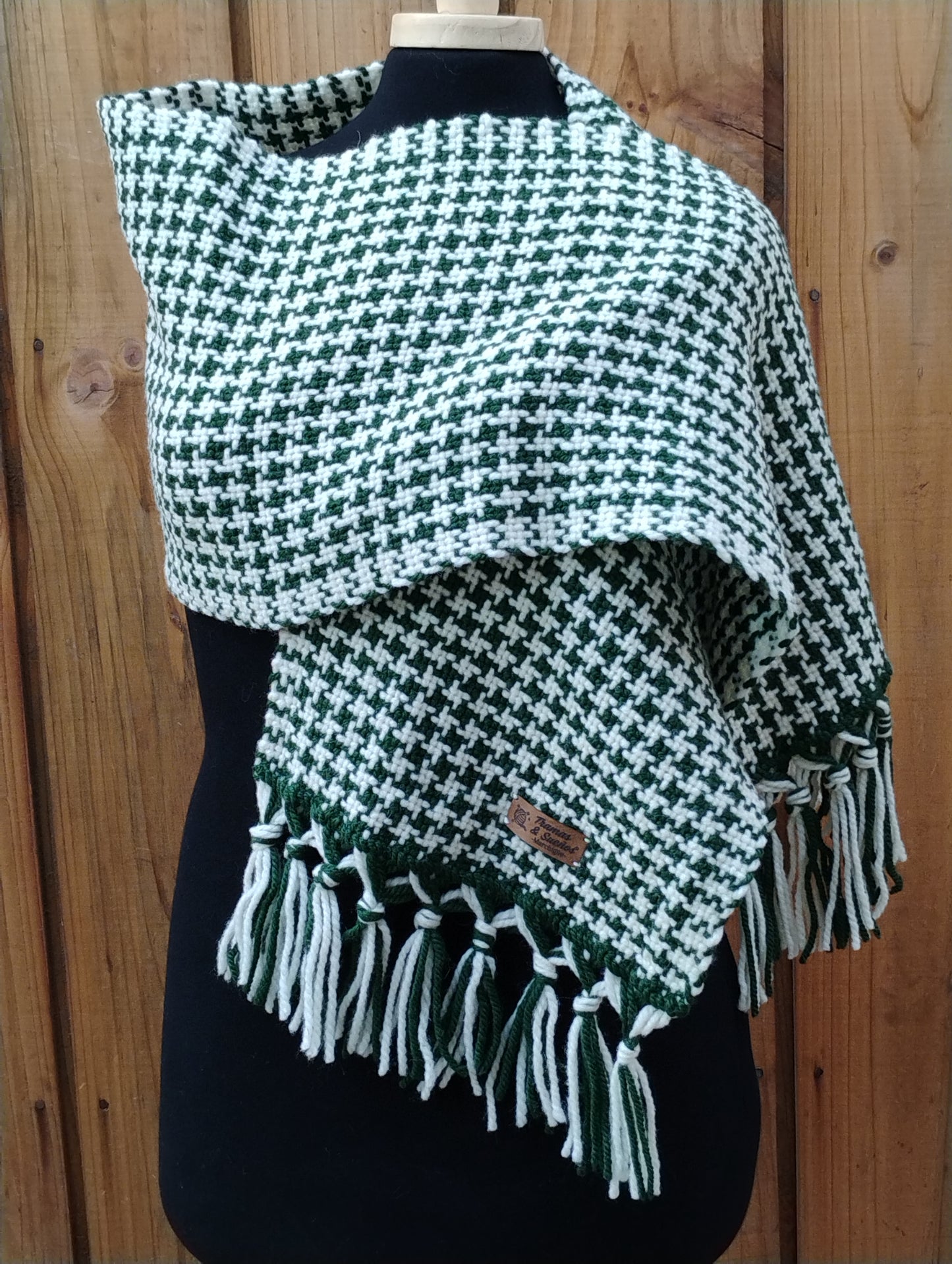 Bufanda de lana blanco y verde en pied-de-poule